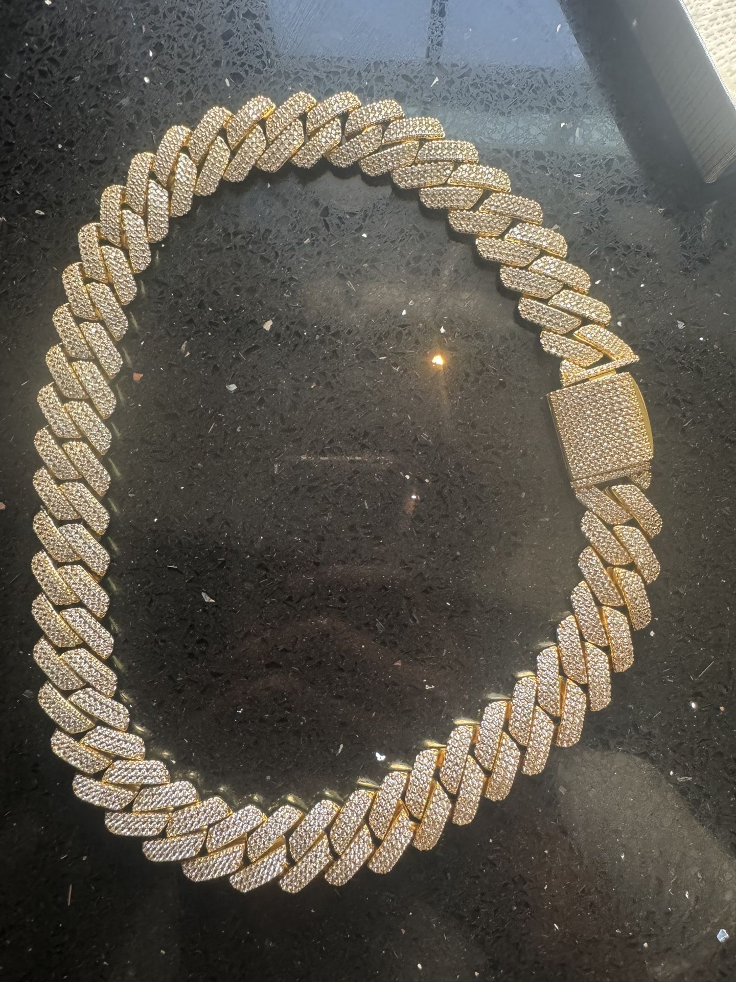 20” GOLD CUBAN CHAIN