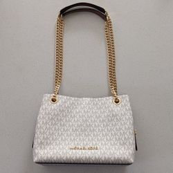 Michael Kors Jet Set Vanilla Chain Messenger