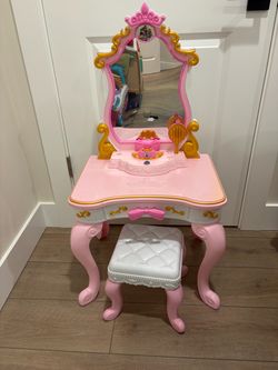 Disney Princess Enchanting Messages Musical Vanity