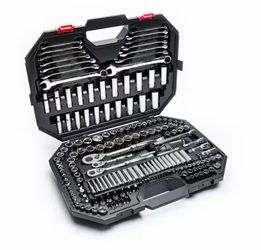 Husky 194-Piece Mechanics Tool Set With Case NEW