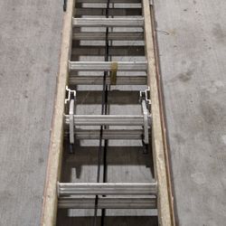 Werner 24ft Extension Ladder (Fiberglass)