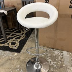 New 4 Barstools Set. White Leather . Free Delivery !