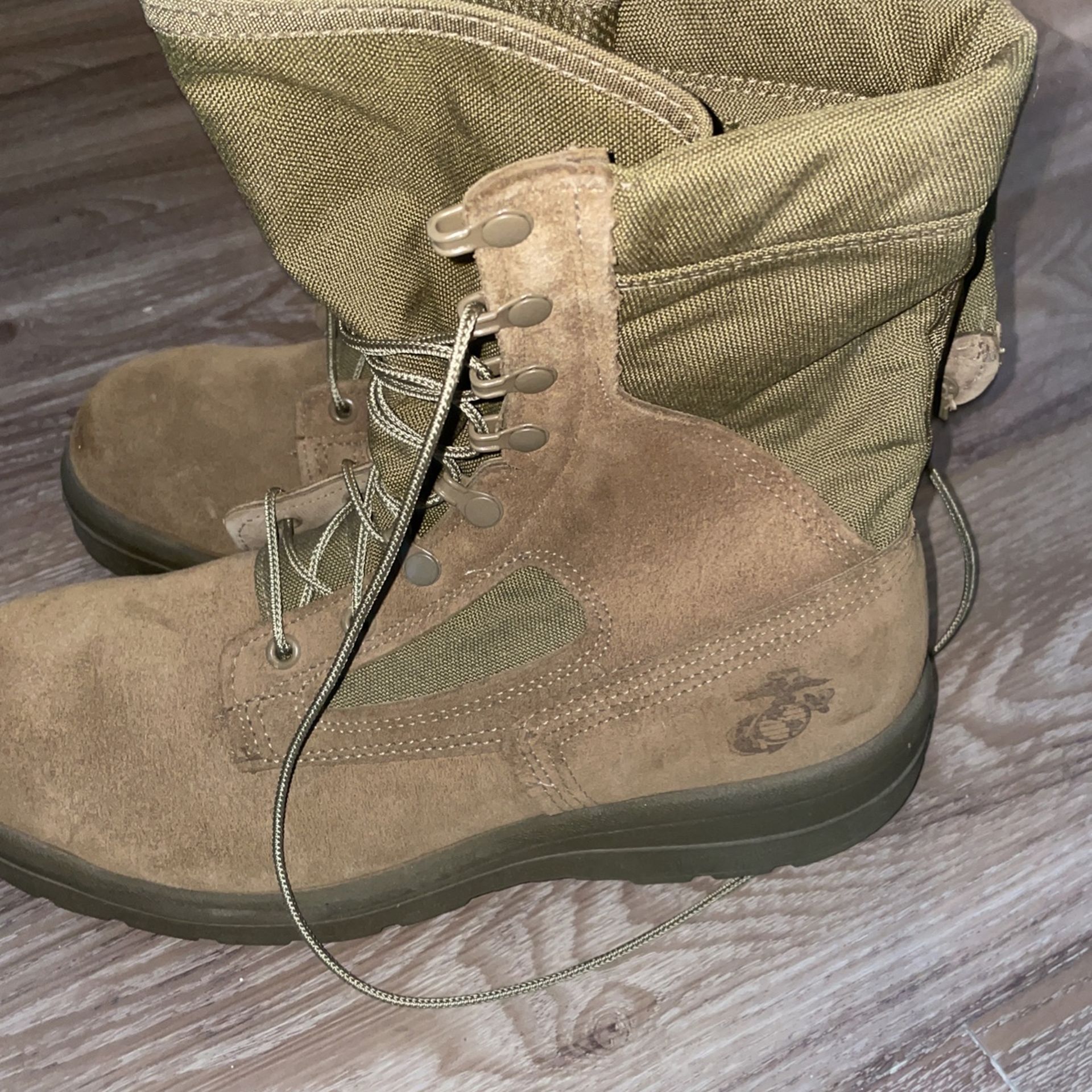 Usmc Boots NEW 9.5 New !