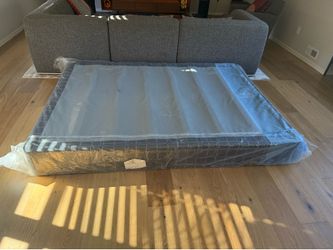 Brand new Queen bed spring box