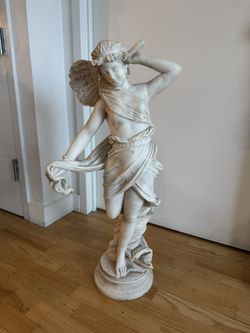 Sculpture Alabaster Marble Lady With Fan