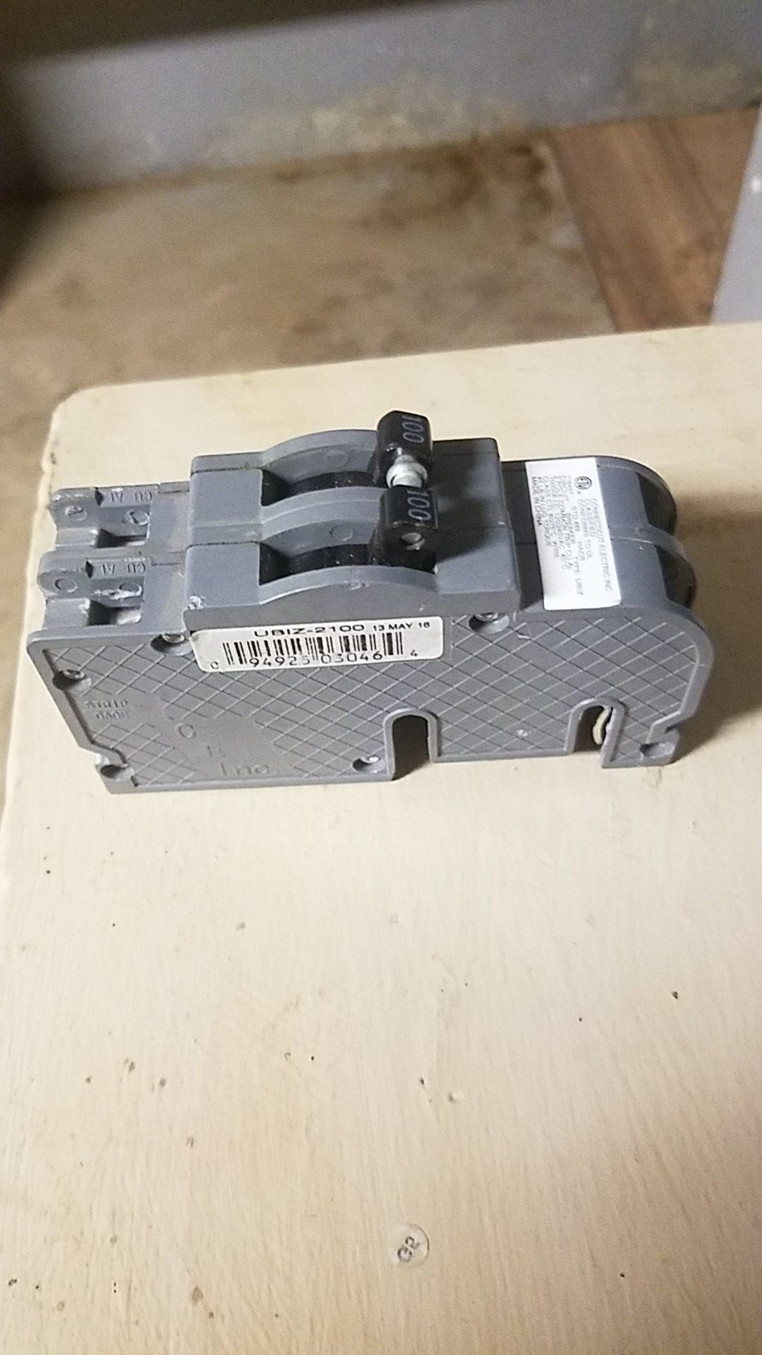 2 pole common trip 100 amp circuit breaker zinco style
