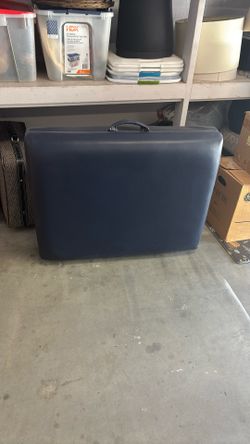 Massage Table 