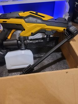 Cordless Pressure Washer