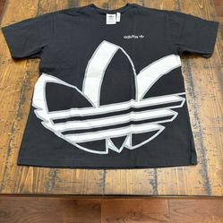 Adidas t-shirt