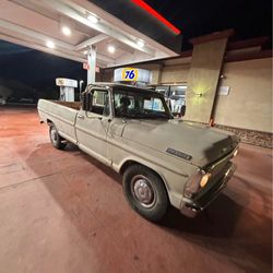 1967 Ford F-250 Camper Special with a 352 FE V8