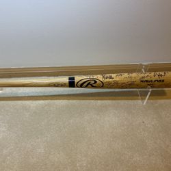 2015 Mariners Signed Baseball Bat, Including Ichiro 