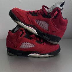Jordan 5 Raging Bulls Size 6.5
