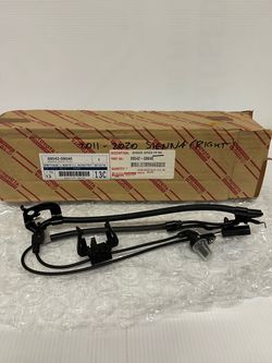 NOS BNIB Genuine OEM Toyota 89(contact info removed)0 Right Front ABS Sensor 2011-2020 Sienna