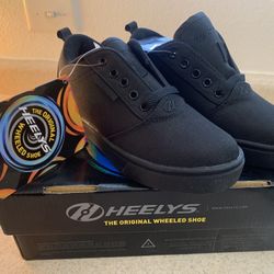 Black Heelys The Original Wheeled Shoe