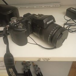 Sony DSC-F828