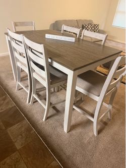 Dining Room Table Set for Sale