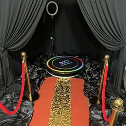 360 Booth Available For The Holidays 