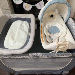 Graco Pack N Play Snuggle Seat & Removable Changing Pad