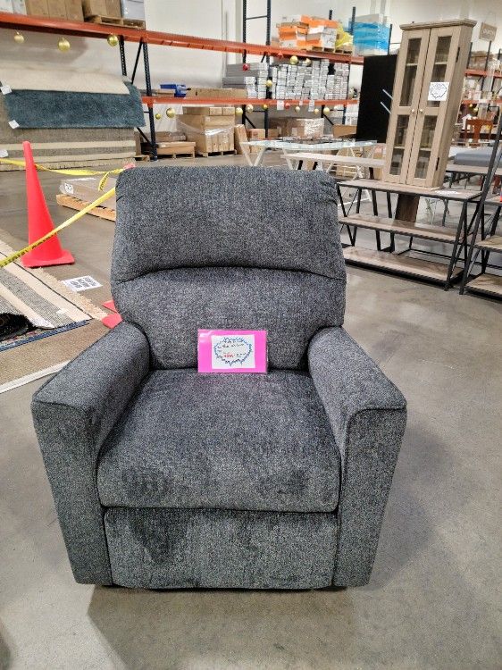 NEW Ashley Furniture / "Altari" (Pull-Lever) Rocker Recliner