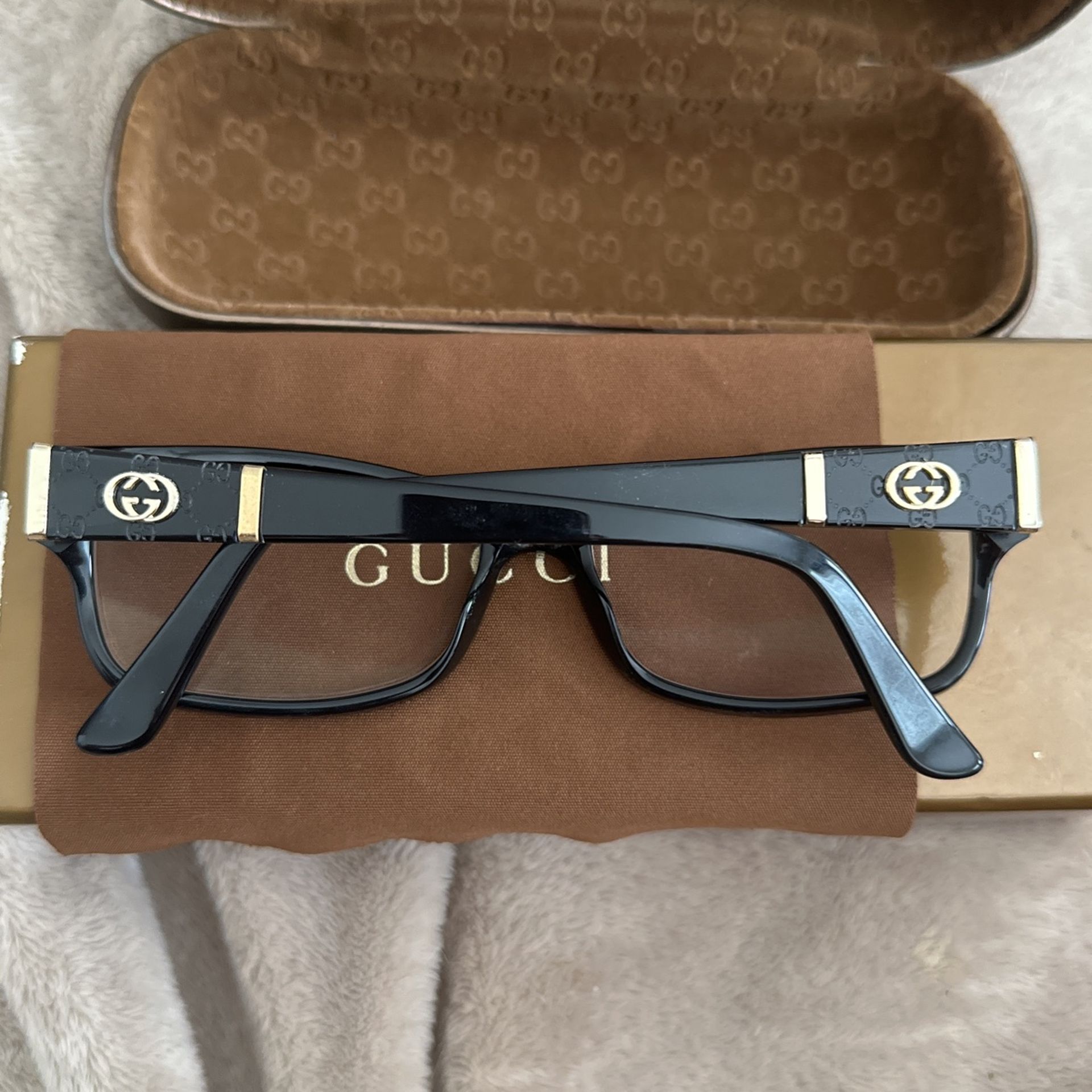 Gucci Reading Glasses With Non Rx Lenses Used for Sale in Dallas, TX