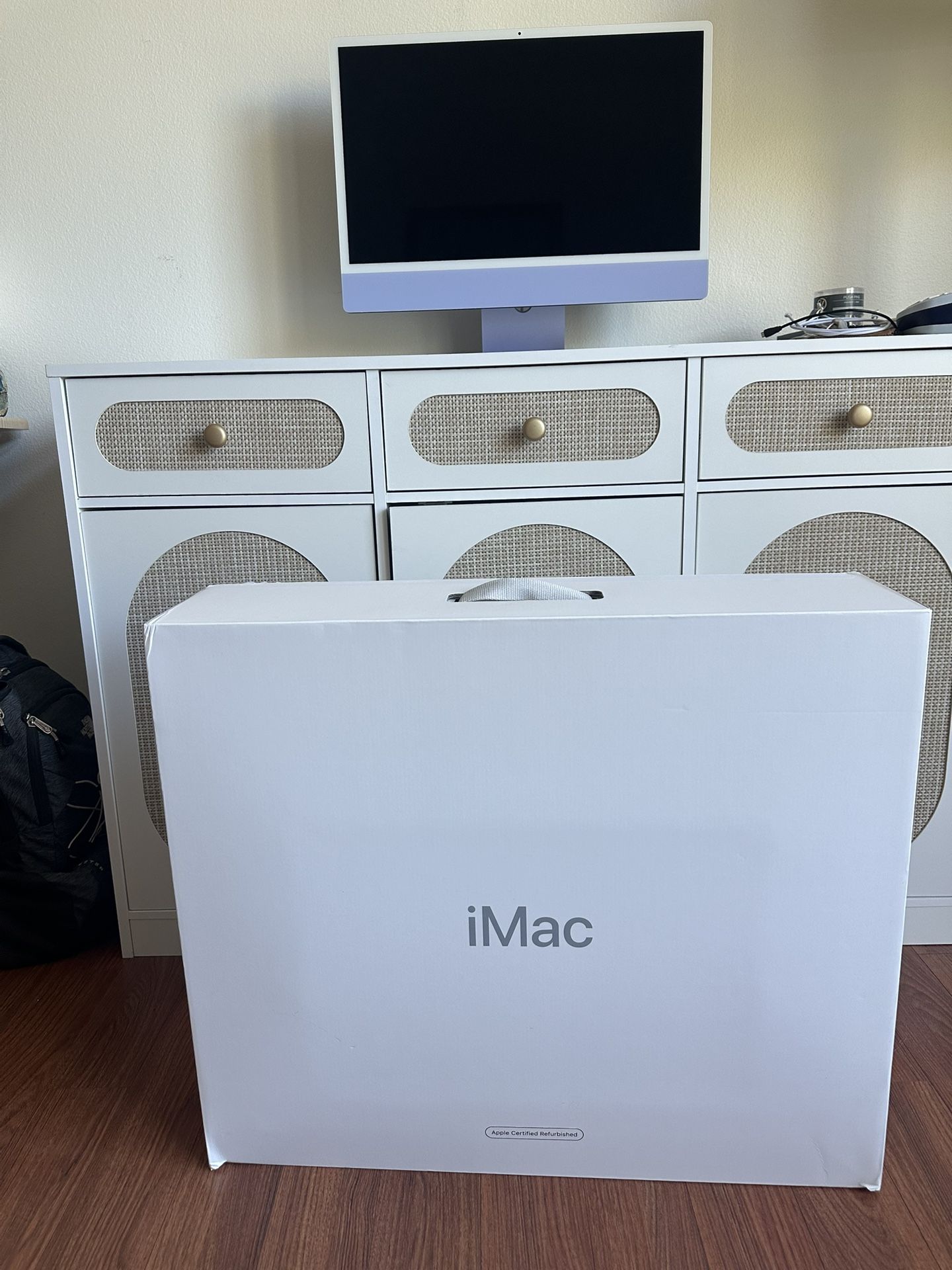 Apple iMac 24” M1 – 16GB RAM / 512GB SSD – Purple – Excellent