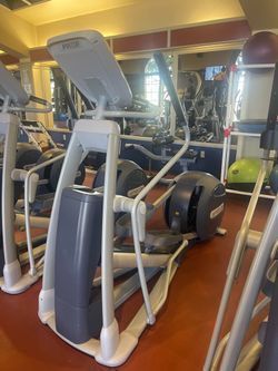 Precor 815 EFX Elliptical Fitness Crosstrainer 4 Available!!