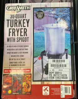 30 Quart Turkey Fryer/ up to 18 Pound Bird!
