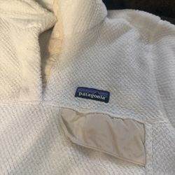 Patagonia Swears Like New Size L For Women 