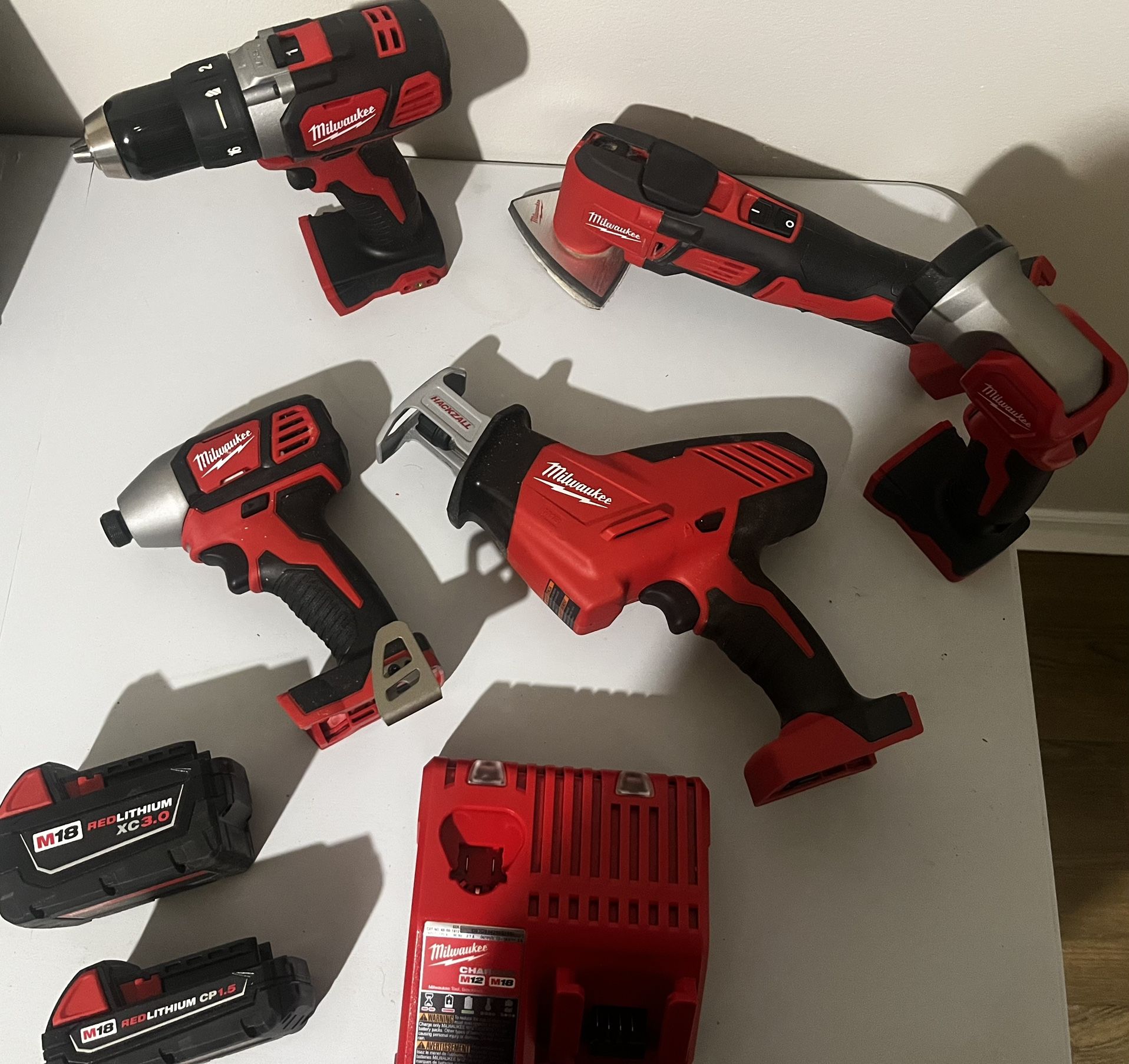 Milwaukee 5 Pc Toolset | 2 Batteries And Charger 