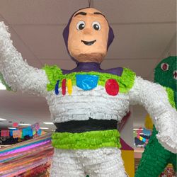 Buzz light year Piñata 