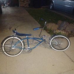 Old-school Lowrider Stamps Bike 