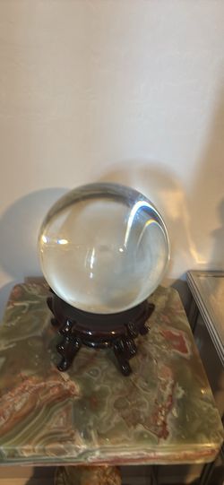 8 in large heavy crystal ball mint condition