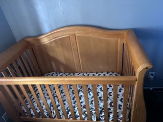 Baby crib