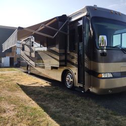 2006 Beaver Monterey 40 Ft Class A Motorhome Low Miles 