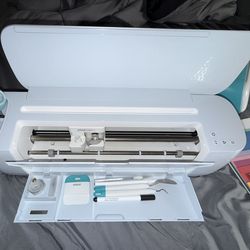Cricut Maker 3, Mini Cricut And Vinyls
