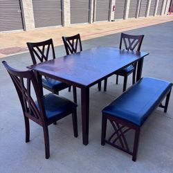 Kitchen Table 4 Chairs 1 Bench. Delivery Available.