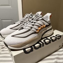 Adidas Alphaboost V1 
