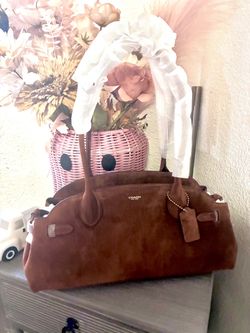 Coach empire 34