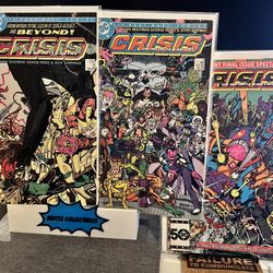 Crisis On Infinite Earths Set