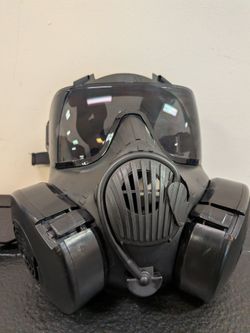Avon Protection FM50â„¢ Air Purifying Respirator