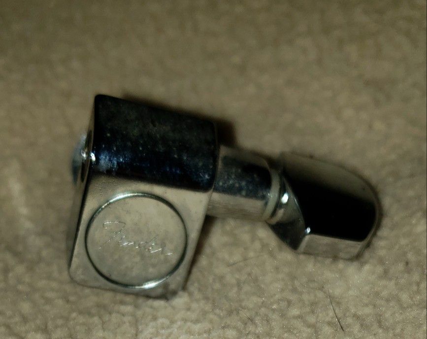 Genuine Fender Inline Tuners Vintage Set Of 6