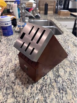ZWILLING Self-Sharpening Wooden Knife Block – 14 Slot