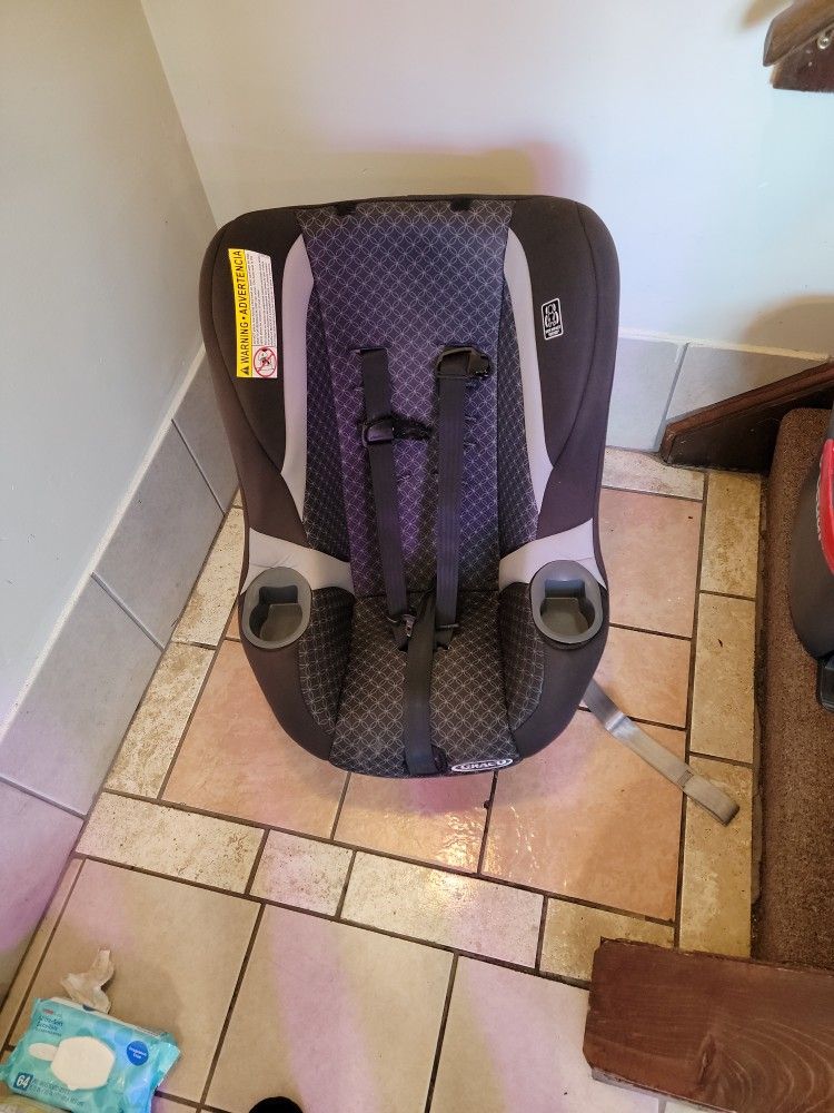 GRACO  CAR SEAT