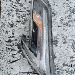 2015-2018 Nissan Juke Halogen Headlight 