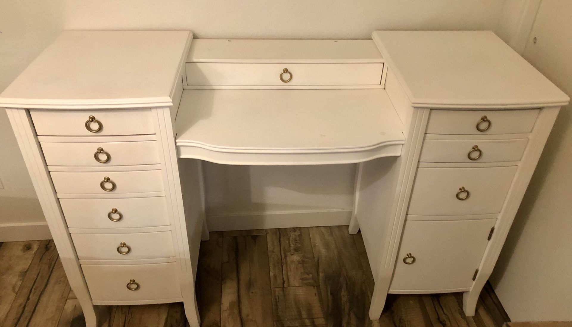 Pottery Barn Makeup Vanity