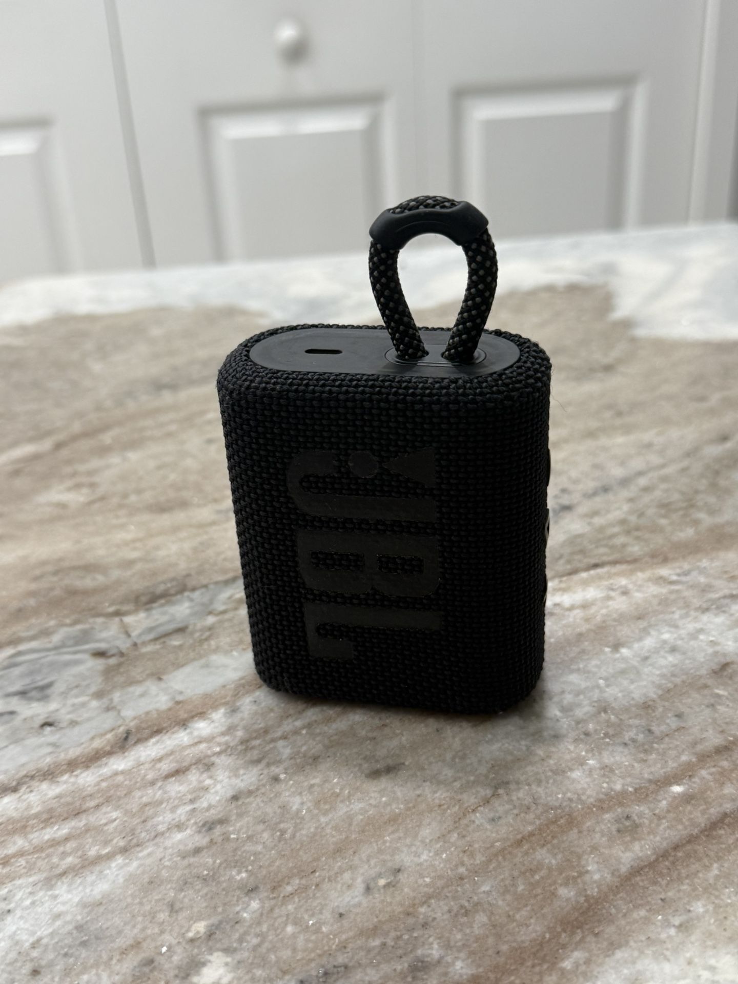 JBL GO3