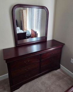 Cherry Wood 6 Drawer Dresser with Mirror