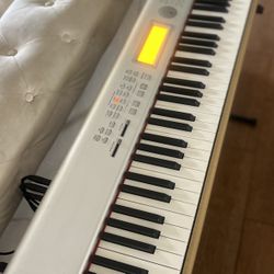 Korg SP500 88-Key Digital Piano Keyboard Synthesizer