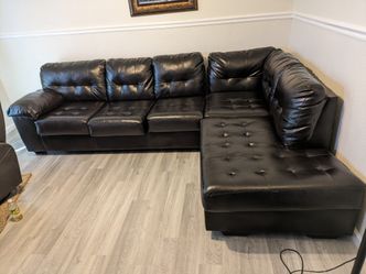 Sectional Leather Couch 