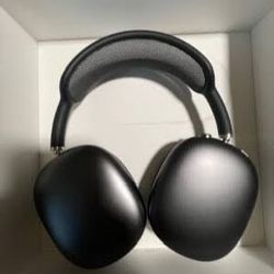 AirPod Max Lightning